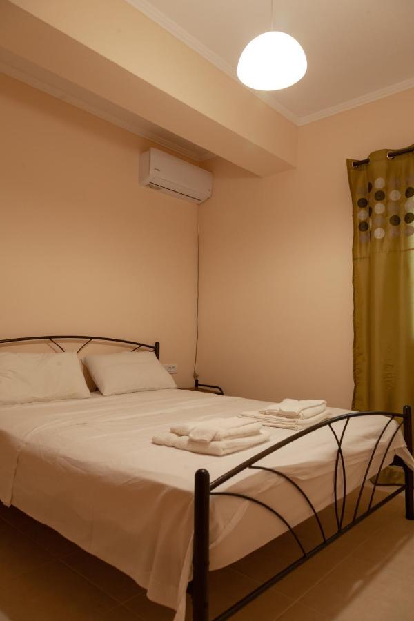 Tsoutsis Apartments Marantochori Номер фото