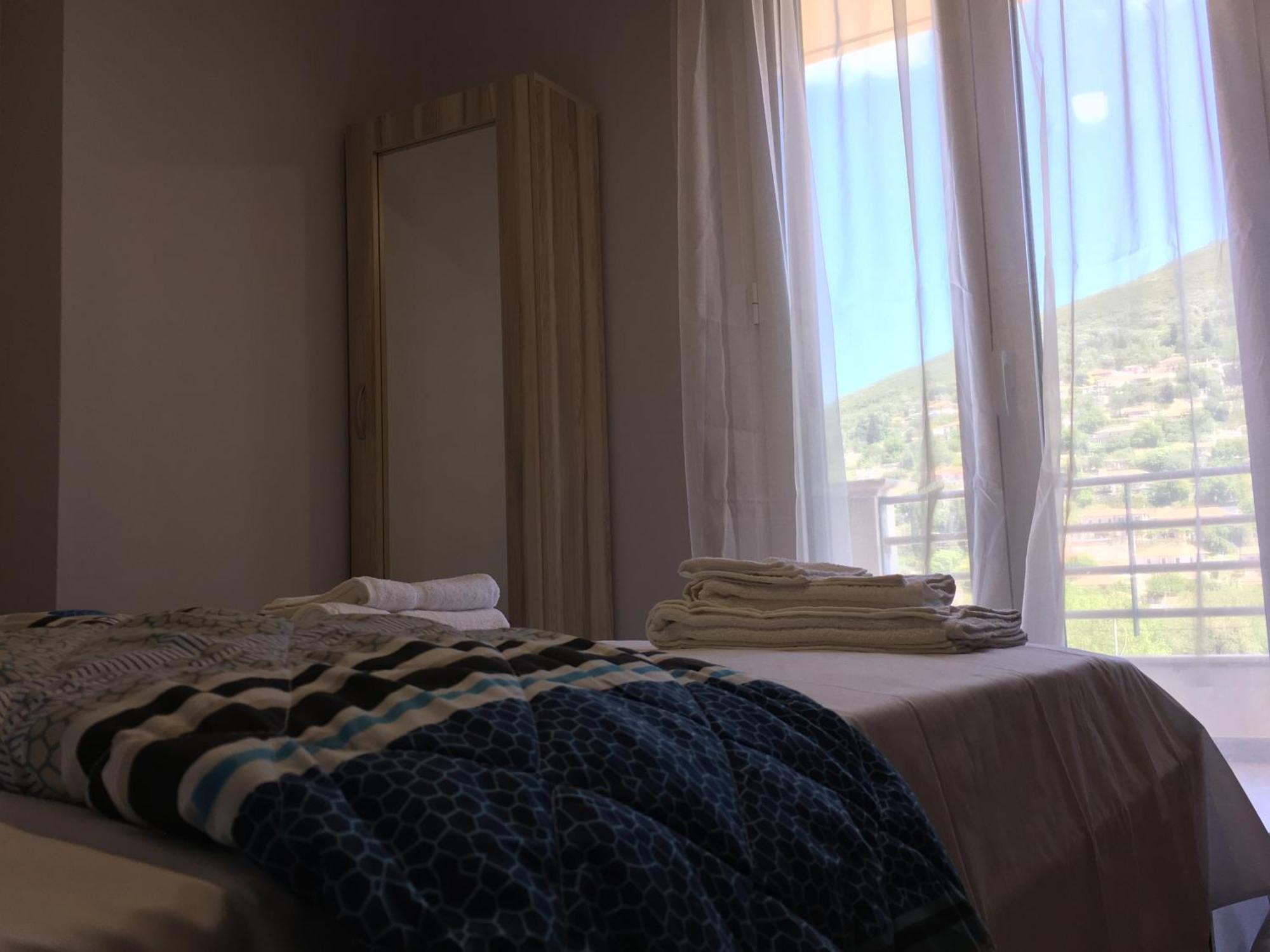 Tsoutsis Apartments Marantochori Экстерьер фото
